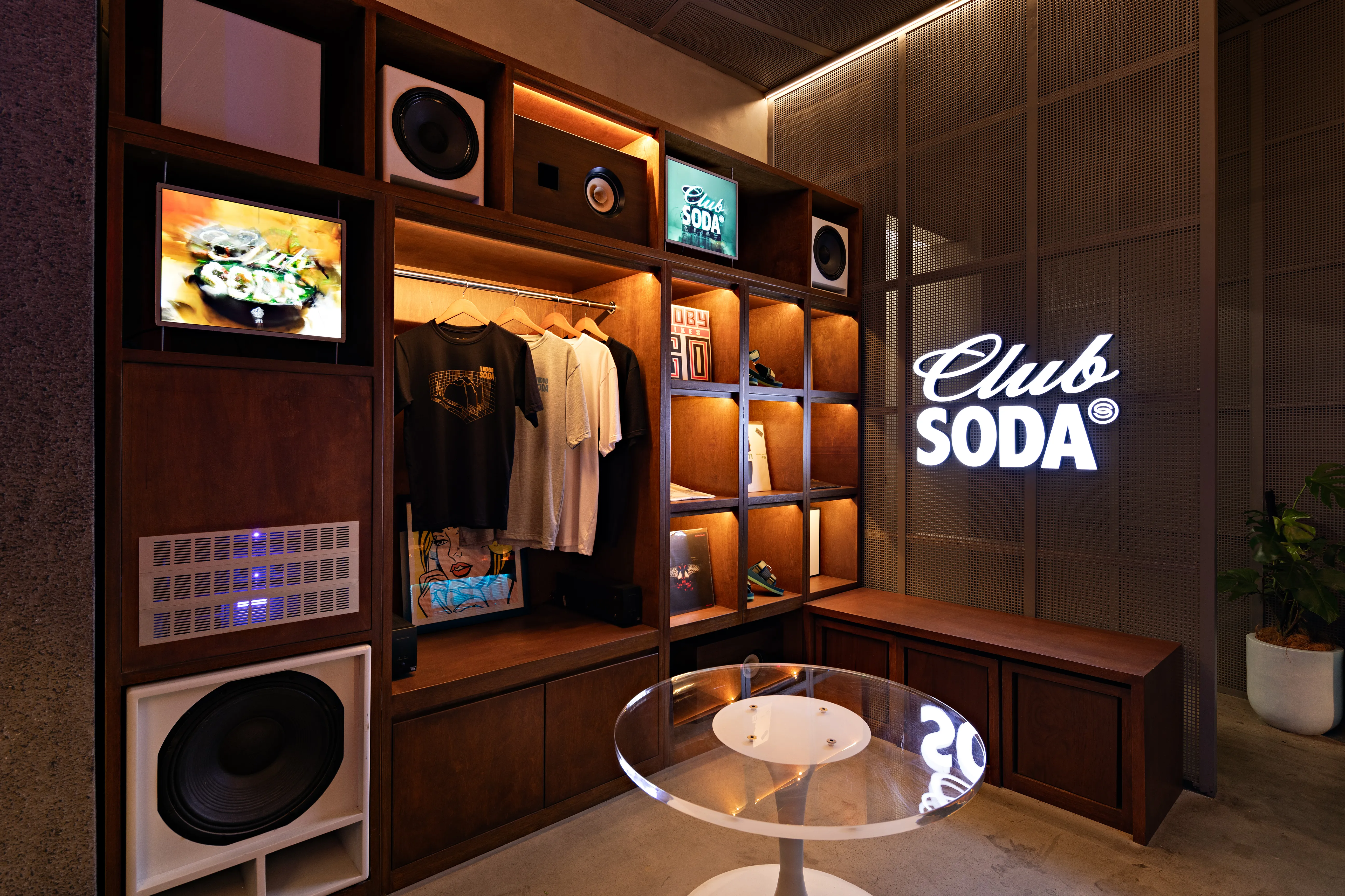 CLUB SODA