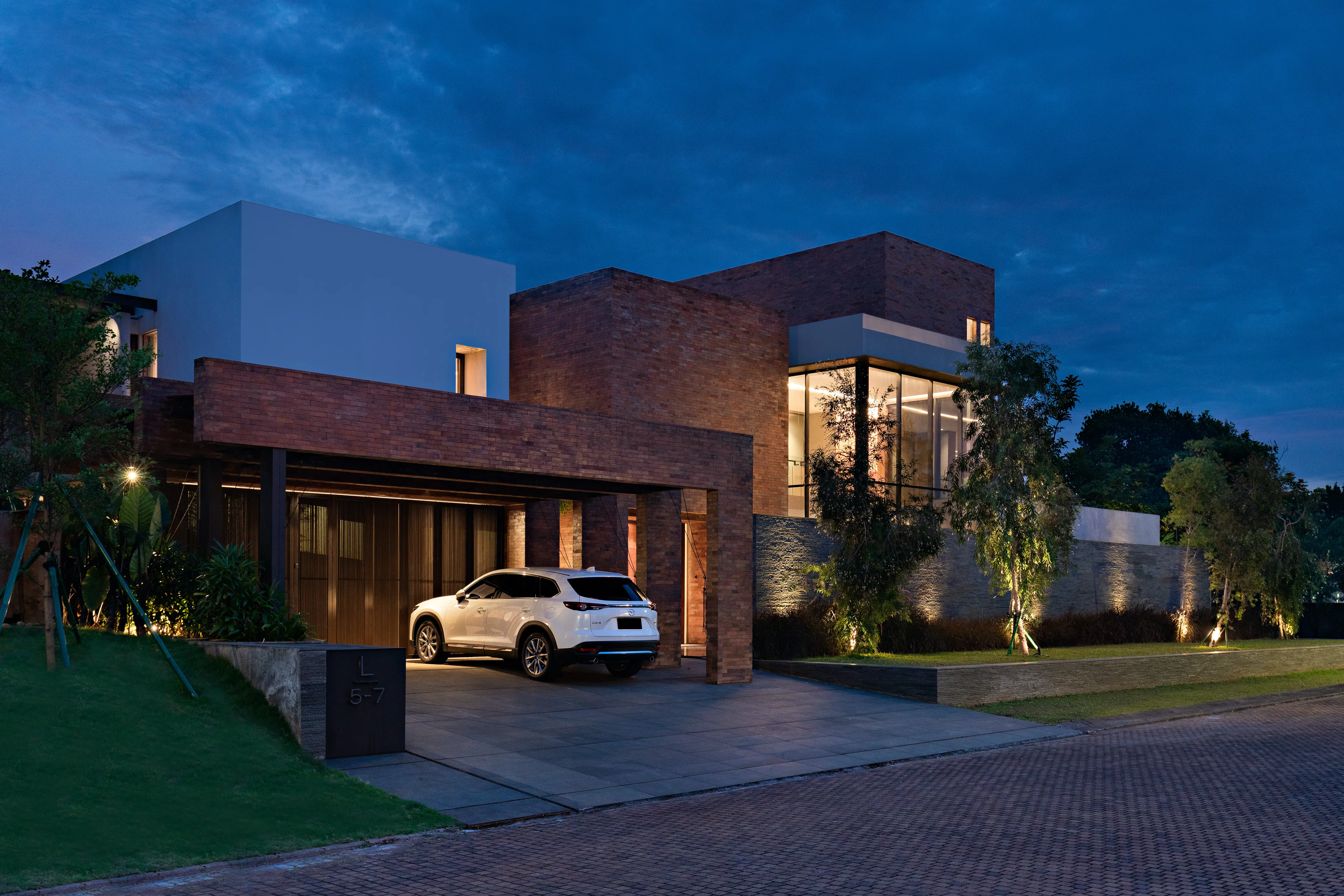 OW HOUSE