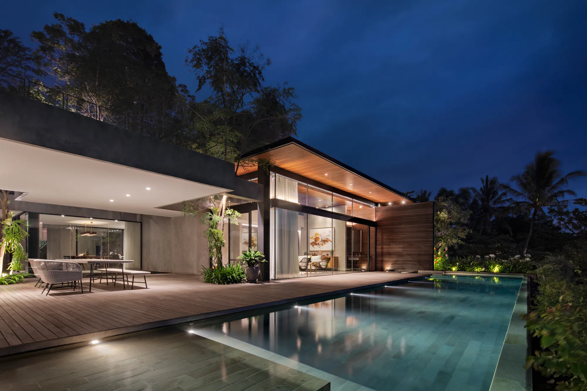 RESIDENCE IN LOMBOK